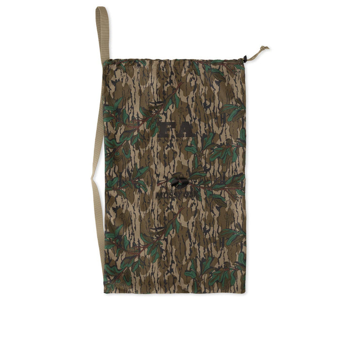 Live Series Feeding Hen Turkey Decoy